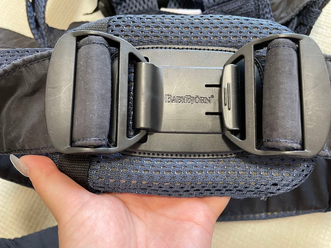 BABYBJÖRN ネイビー 抱っこひも メッシュ