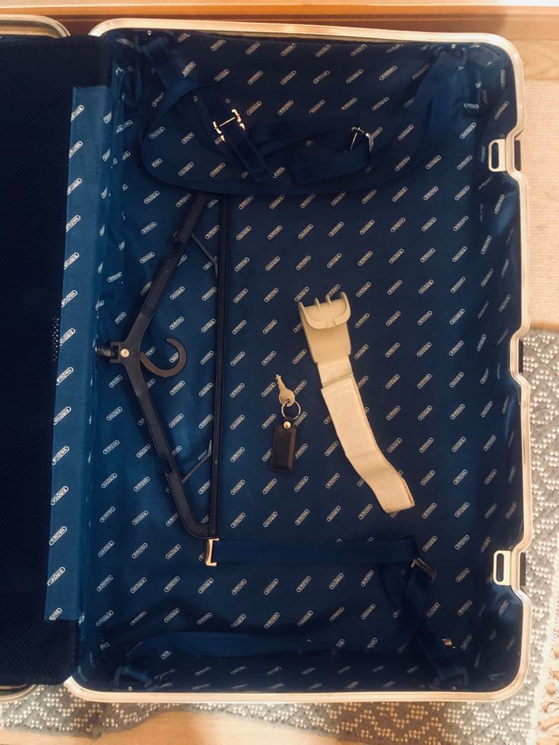 【値下げ】RIMOWAリモワシルバー スーツケース2輪キャリーケースビンテージ