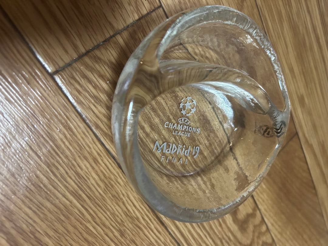 【非売品】UEFA CL Madrid19 Final ガラス皿&ピックセット