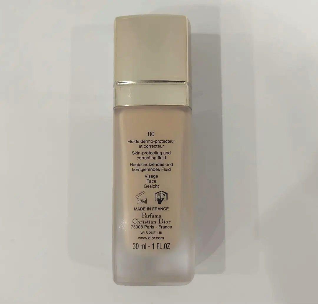 Dior プレステージ　ホワイト　ル　プロテクターUVルミエールBB 00