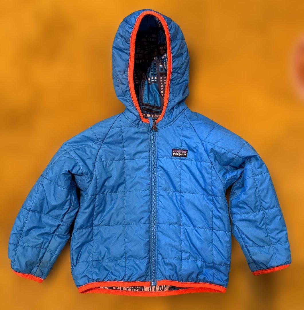patagonia　キッズ　スノーウエア　Baby 3T　青紺柄