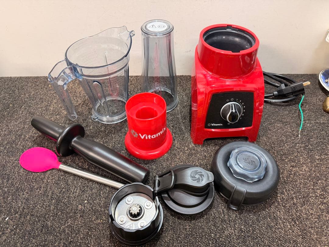 Vitamix ミキサー VM0182 レッド 付属品多数 動作確認済み