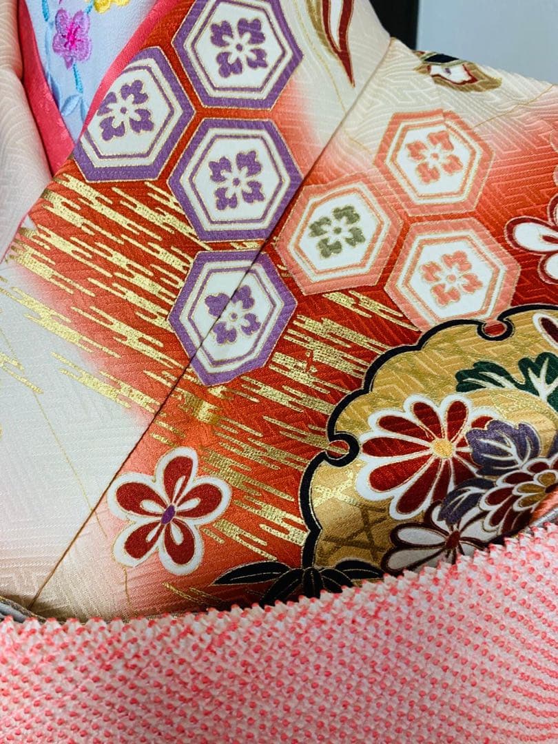 振袖フルセット駒刺繍　雪輪花文　宝尽くし　暈し染め　金彩　正絹