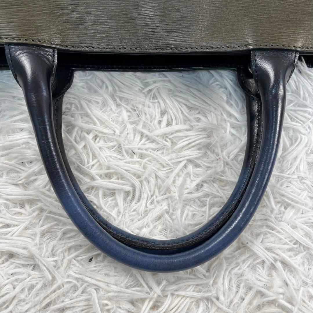 Vivienne Westwood 2way ショルダーバッグ レザー カーキ