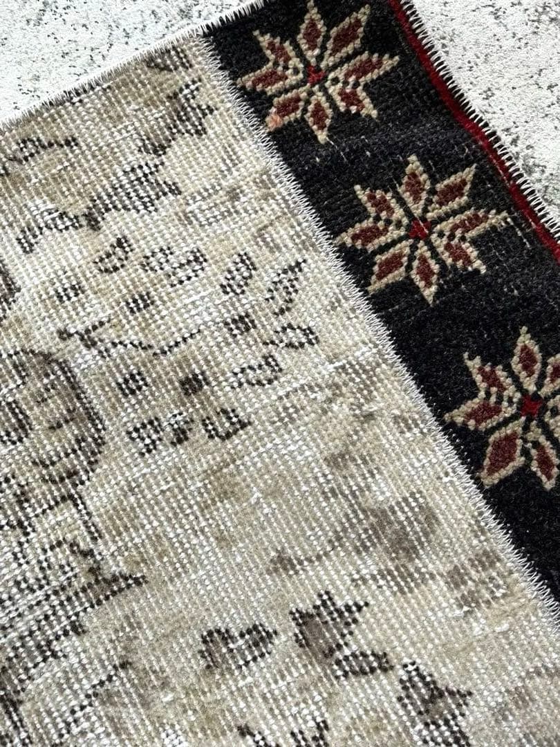 パッチワーク トルコヴィンテージラグ　深みネイビー×ベージュ　トルコラグ