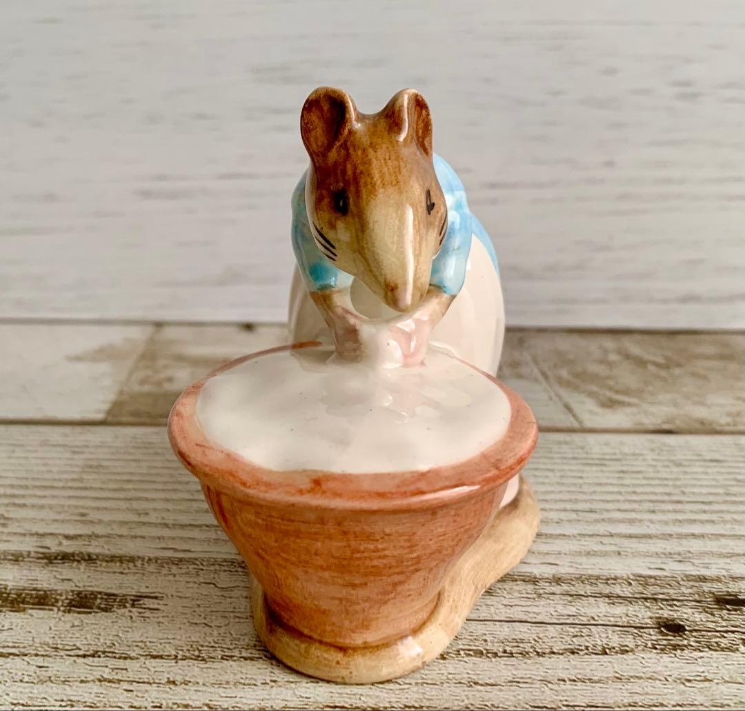 アナ・マライア フィギュリン ピーターラビット ベスウィック 置物