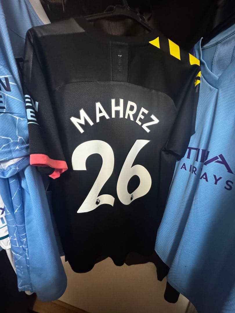 マンチェスターシティ　マフレズ