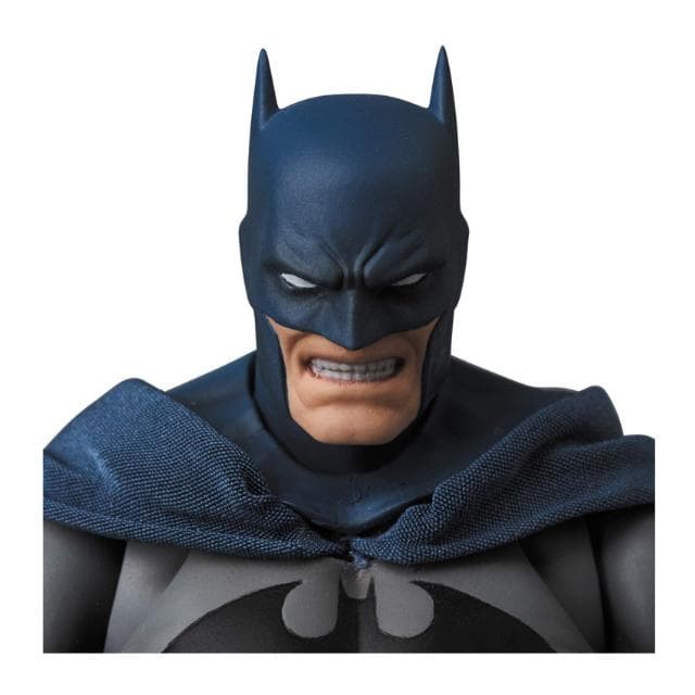 MAFEX No.105 BATMAN HUSH バットマン フィギュア 新品