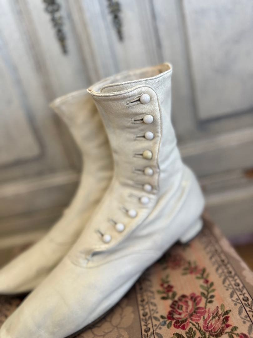 フランスアンティークヴィクトリアンウェディングレザーボタンブーツ白希少