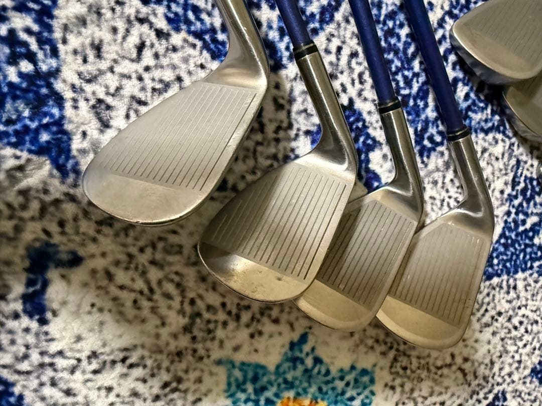 レディース　アイアンセット　キャディーバッグセット