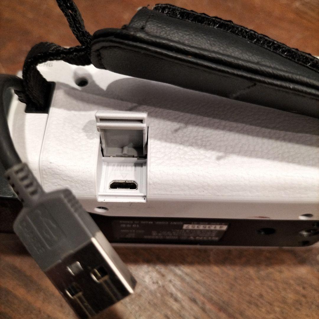 【中古品】ハンディカム　SONY HDR-CX680　ホワイト　白　動作未確認