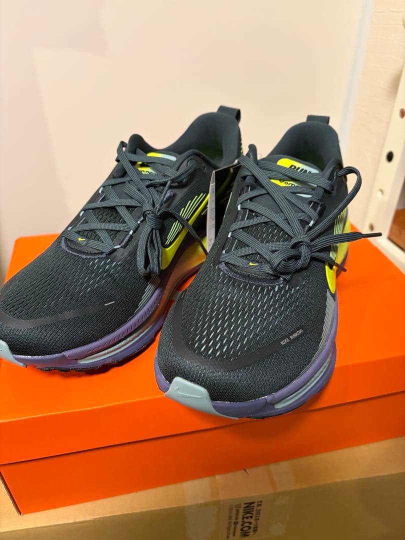 新品未使用　ナイキ ボメロ 18 29cm