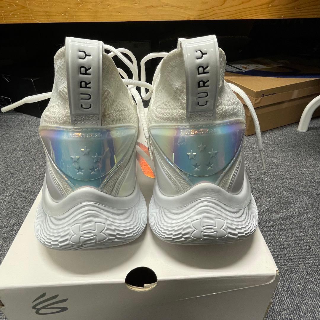 UNDER ARMOR Curry8 “Iridium”
