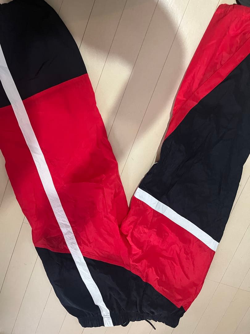 NIKE ウェア　シャカシャカ　セットアップ上L下M