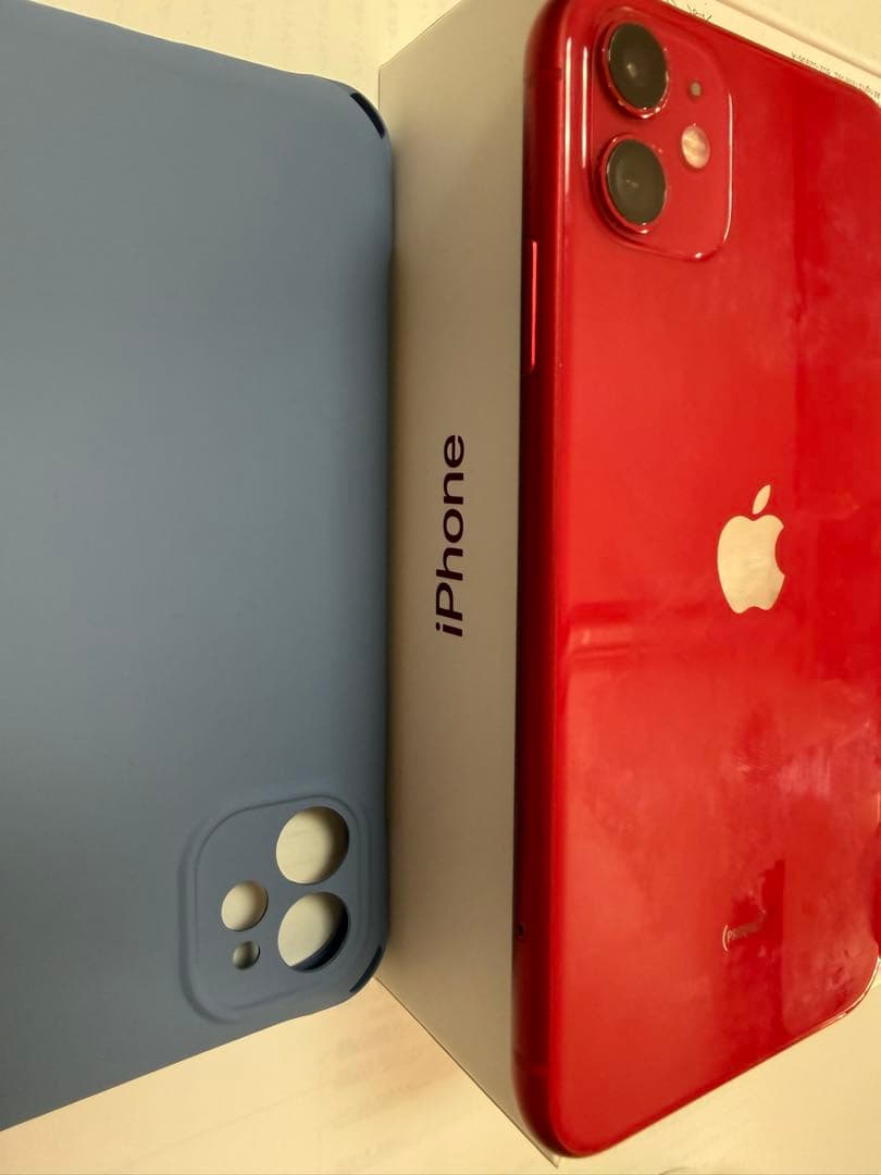 Apple iPhone 11 (RED) 美品 箱、付属品、ケース付