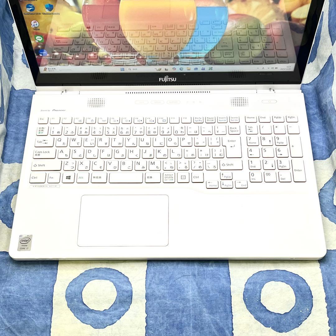 爆速SSD480GB☆i7☆人気白ノートパソコン♪ブルーレイ&カメラ！Win11