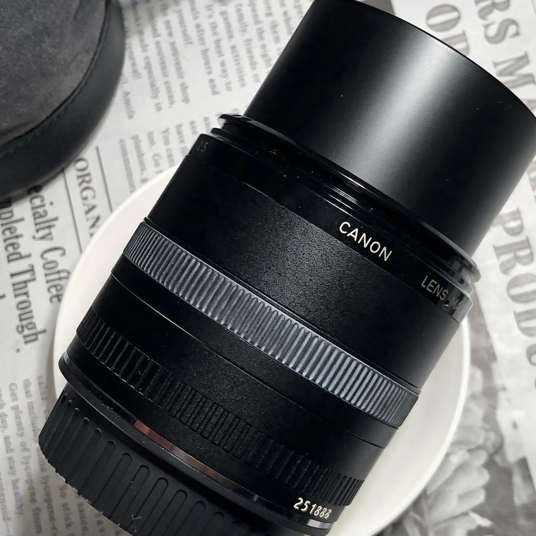 ポーチ付　Canon MACRO 50mm f2.5 EFマウント