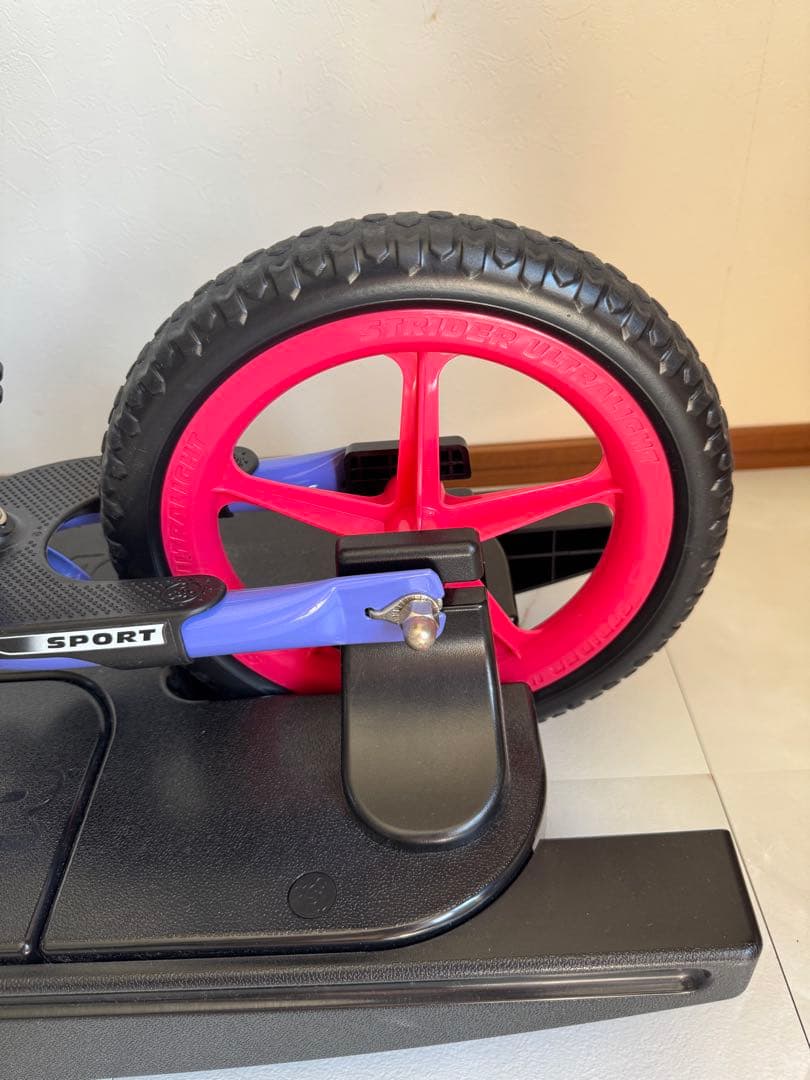 ★10/5まで最安値★ストライダースポーツモデル　ムラサキスポーツ限定カラー