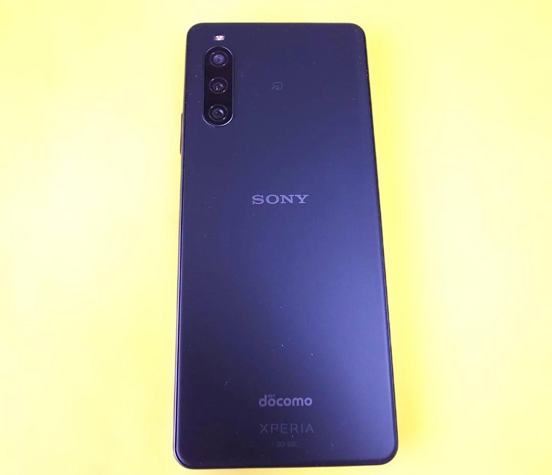 美品 Xperia 10 IV docomo ブラック SO-52C