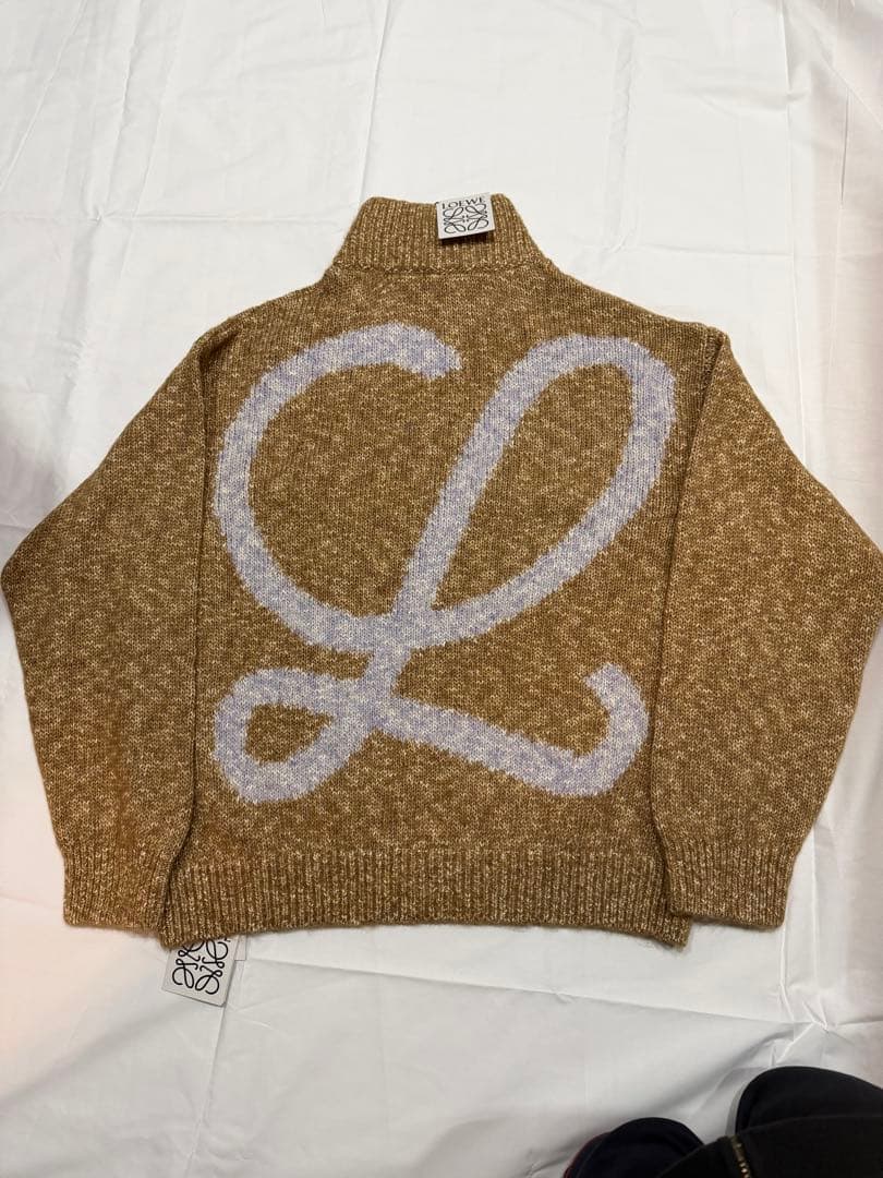 ロエベ　セーター　まーす様