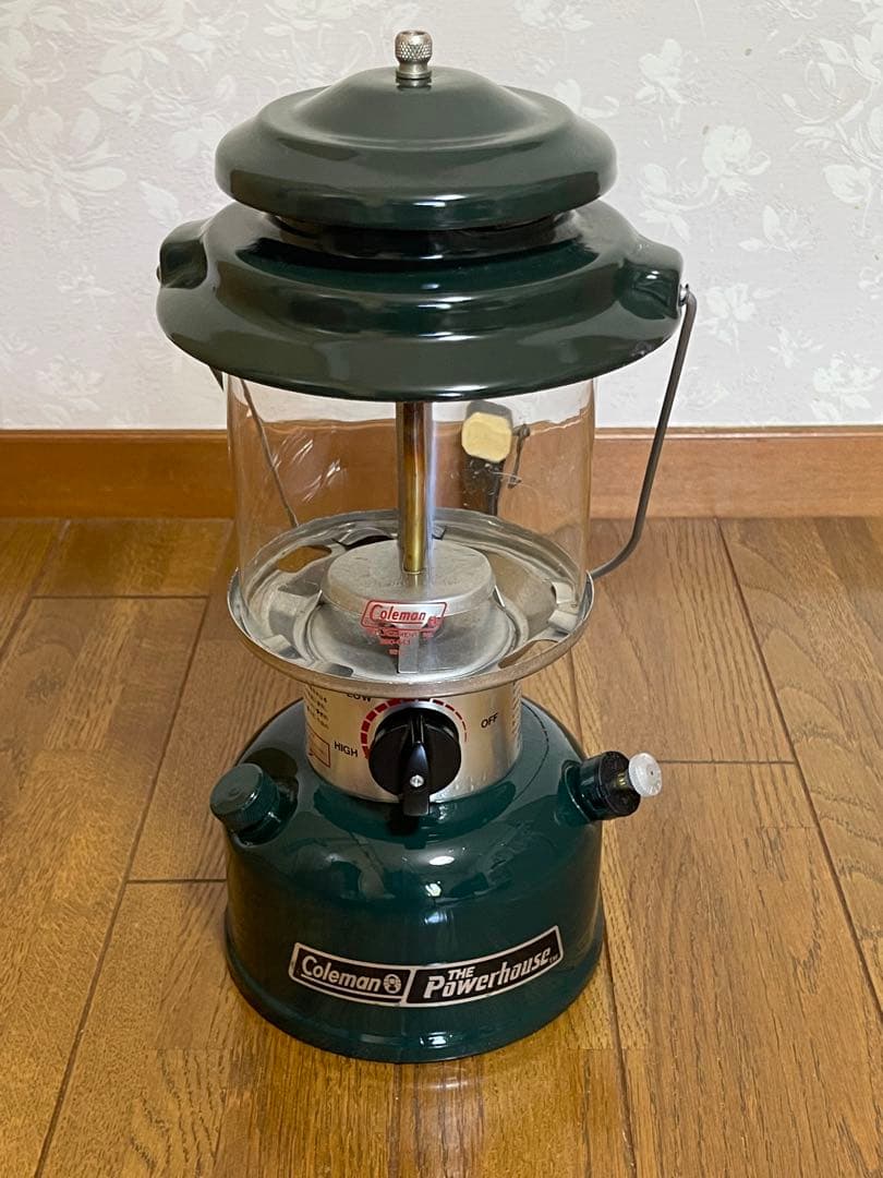 ビンテージ‼️Coleman ランタン(液体燃料式)&シェルカップ2セット！