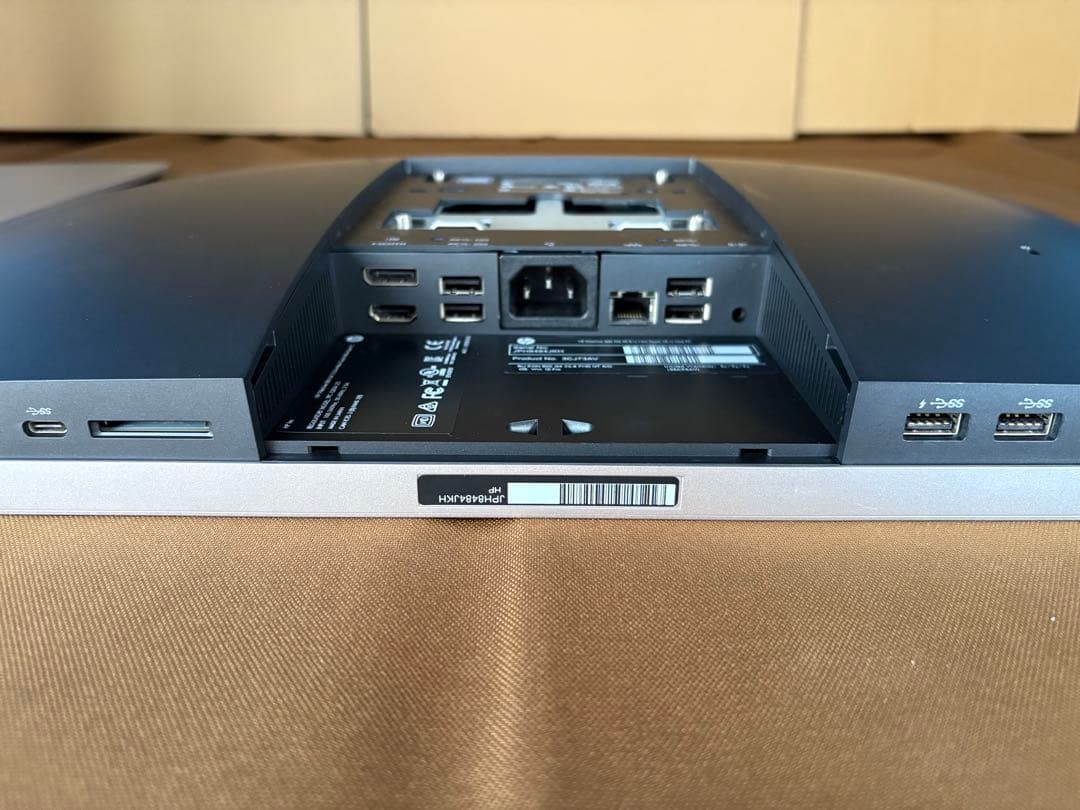 HP EliteOne 23.8インチ 第8世代i5 メモリ16GB SSD