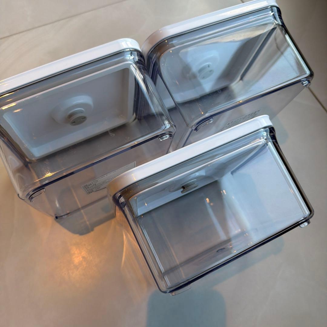 VAKUEN プレミアム真空保存容器　1.4L