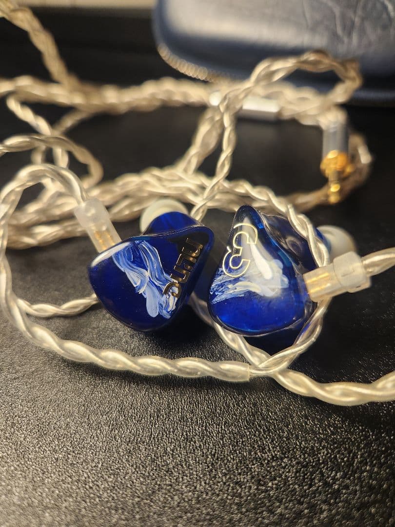 dunu studio sa3　リケーブル可能インナーイヤホン　アニソン