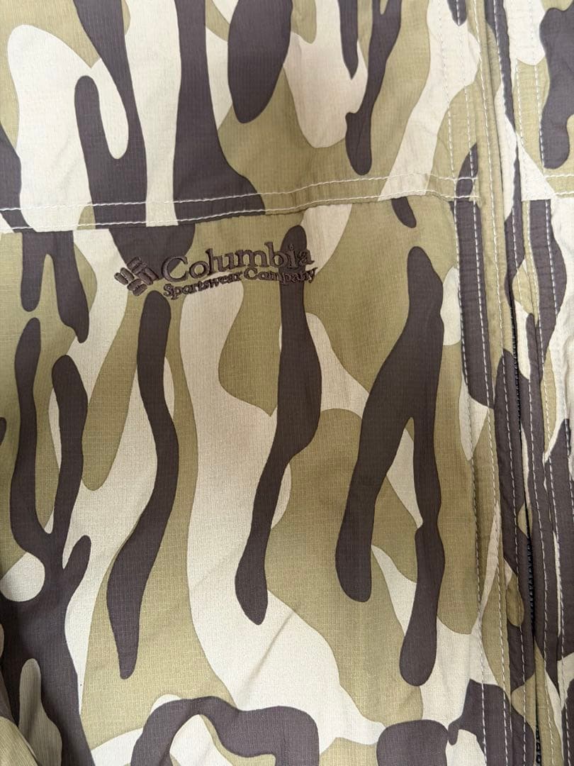 Columbia リバーシブル　ダウンジャケット