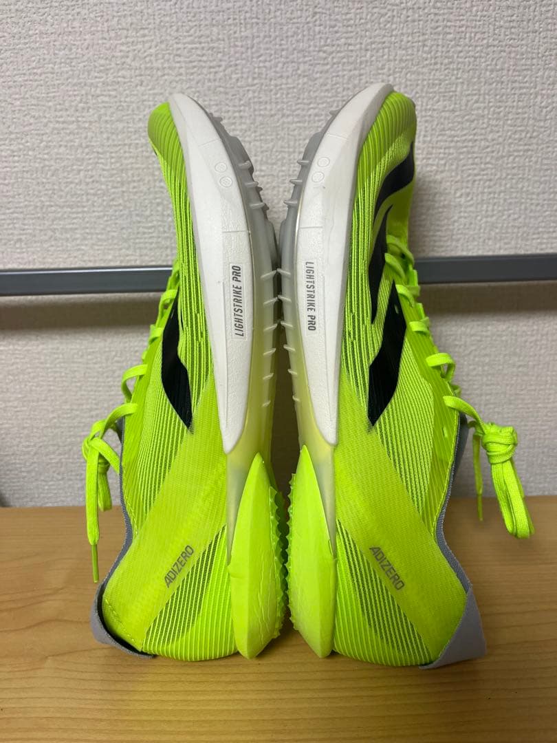 ランニングマン！ ADIDAS アディゼロアンビション メンズ27.0cm