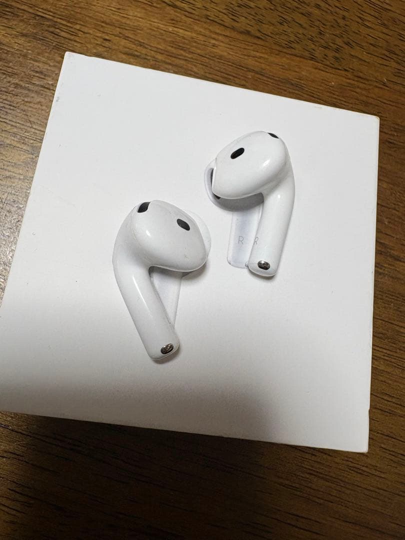 Airpods 4 ノイズキャンセリング