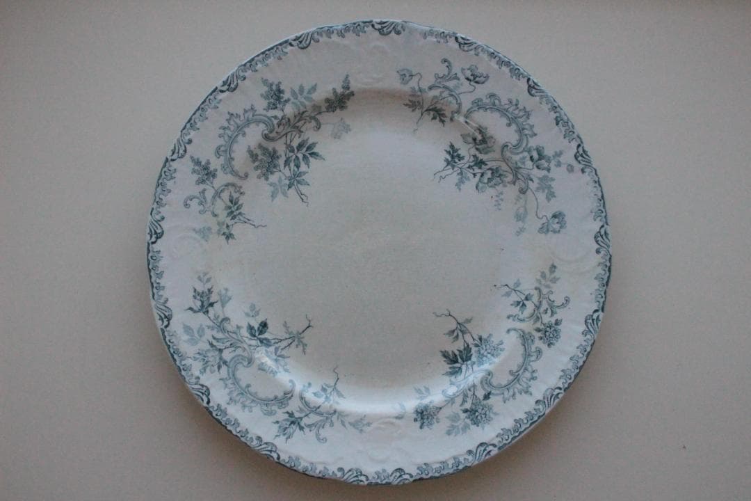 【B】フランスアンティーク・ショワジールロワVILLARDプレート