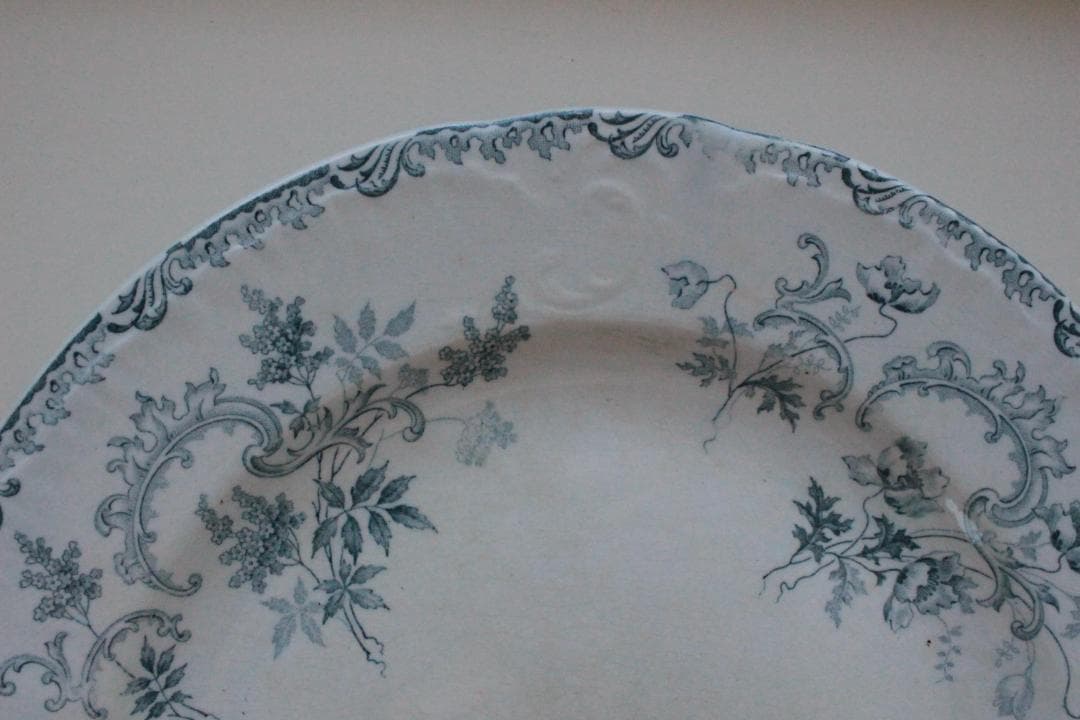 【B】フランスアンティーク・ショワジールロワVILLARDプレート