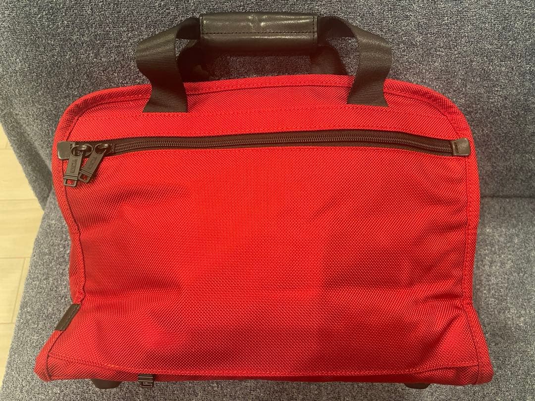 美品です♪ TUMI ボストンバッグ　レッド