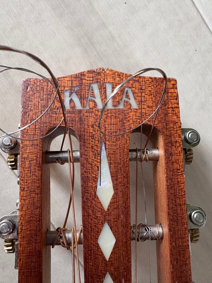 KALA アーコスティックギター　激安