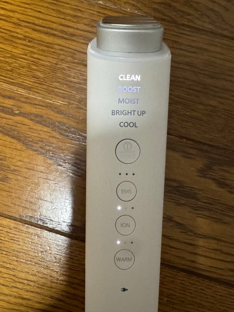 美品！パナソニック イオン美顔器 イオンブーストマルチ EX EH-SS85-W