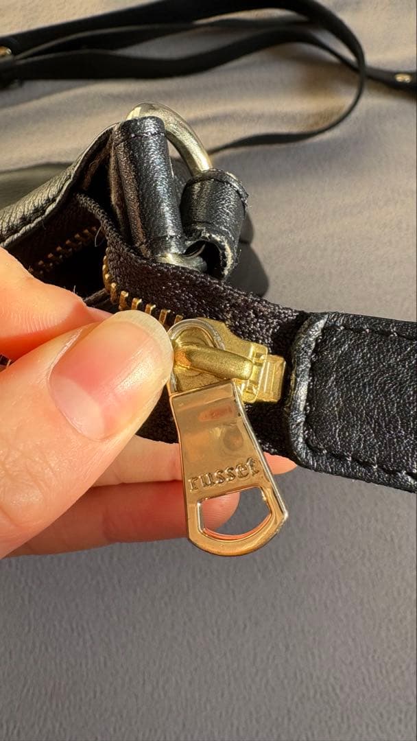 russet ラシット ソフトレザーシンプルショルダーバッグ 黒