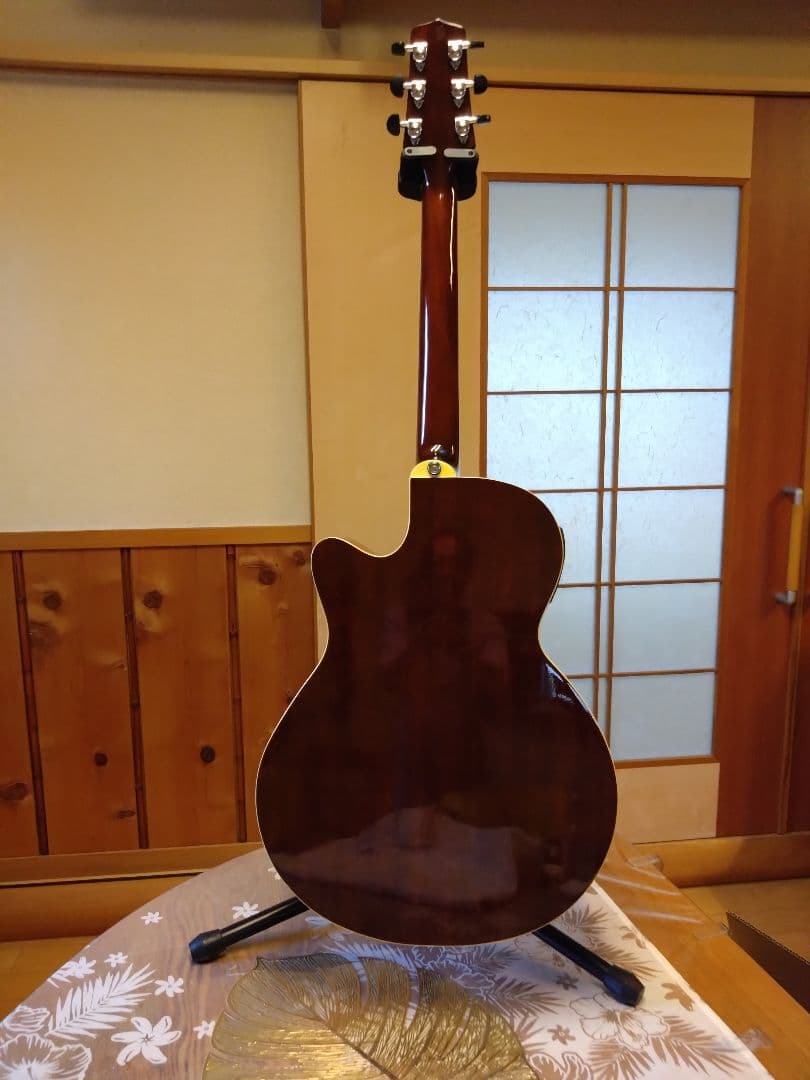 タカミネTCP-480ASG サンバーストタバコ　プリアンプ搭載