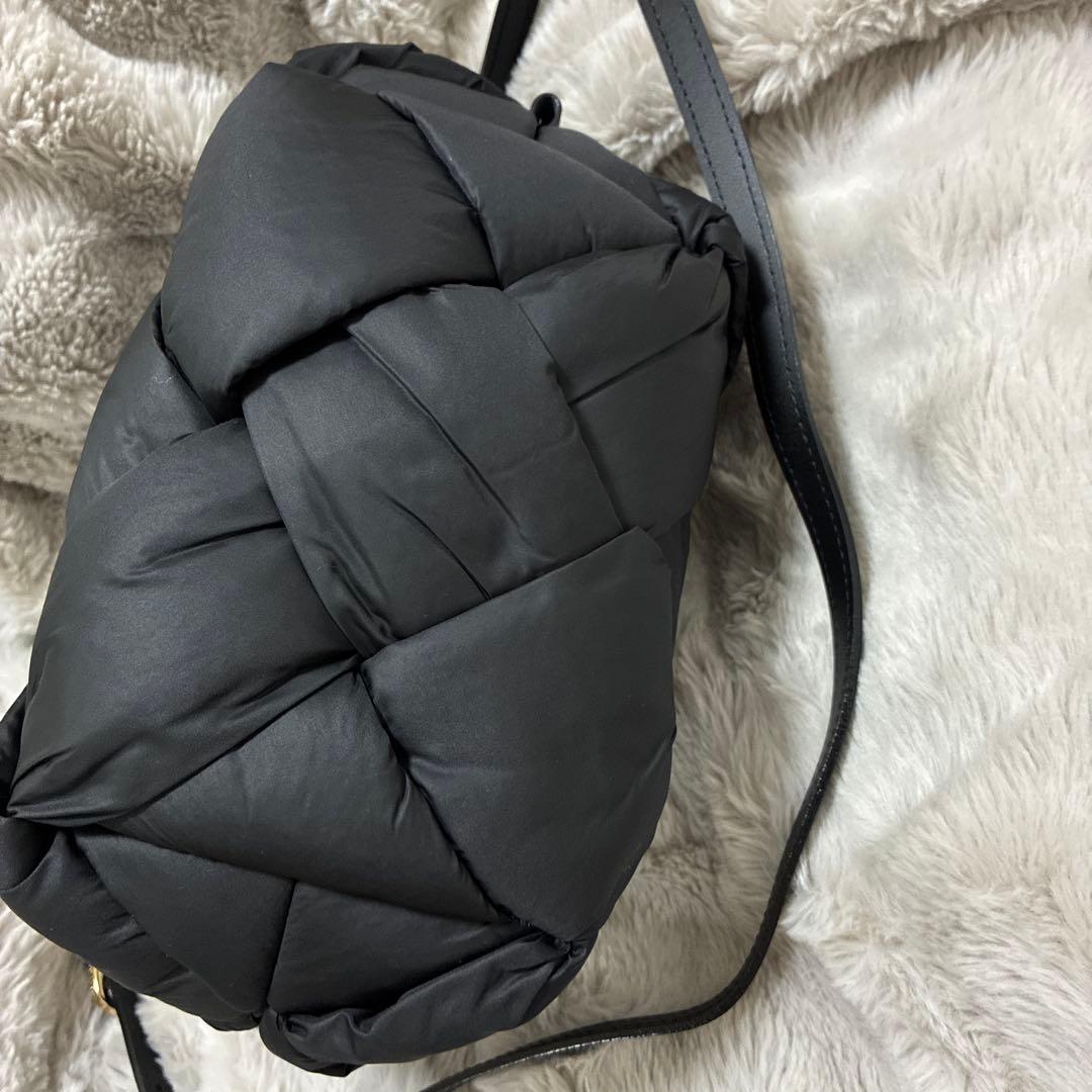 ヴィオラドーロ　ハンドバッグ