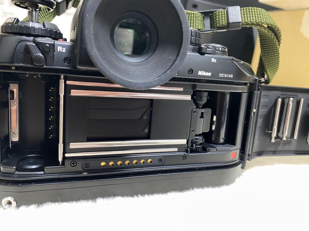 フィルムカメラ NIKON F4