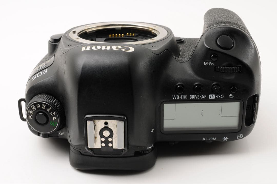 ◆シャッター回数:16,800回◆ Canon EOS 5D Mark IV