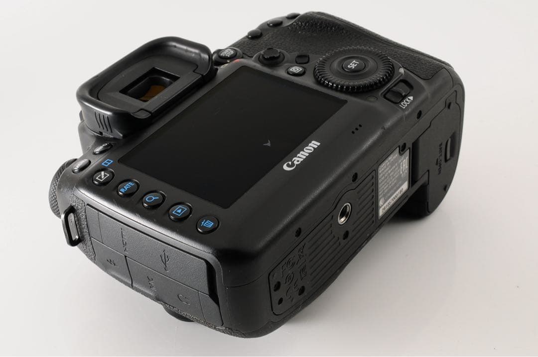 ◆シャッター回数:16,800回◆ Canon EOS 5D Mark IV