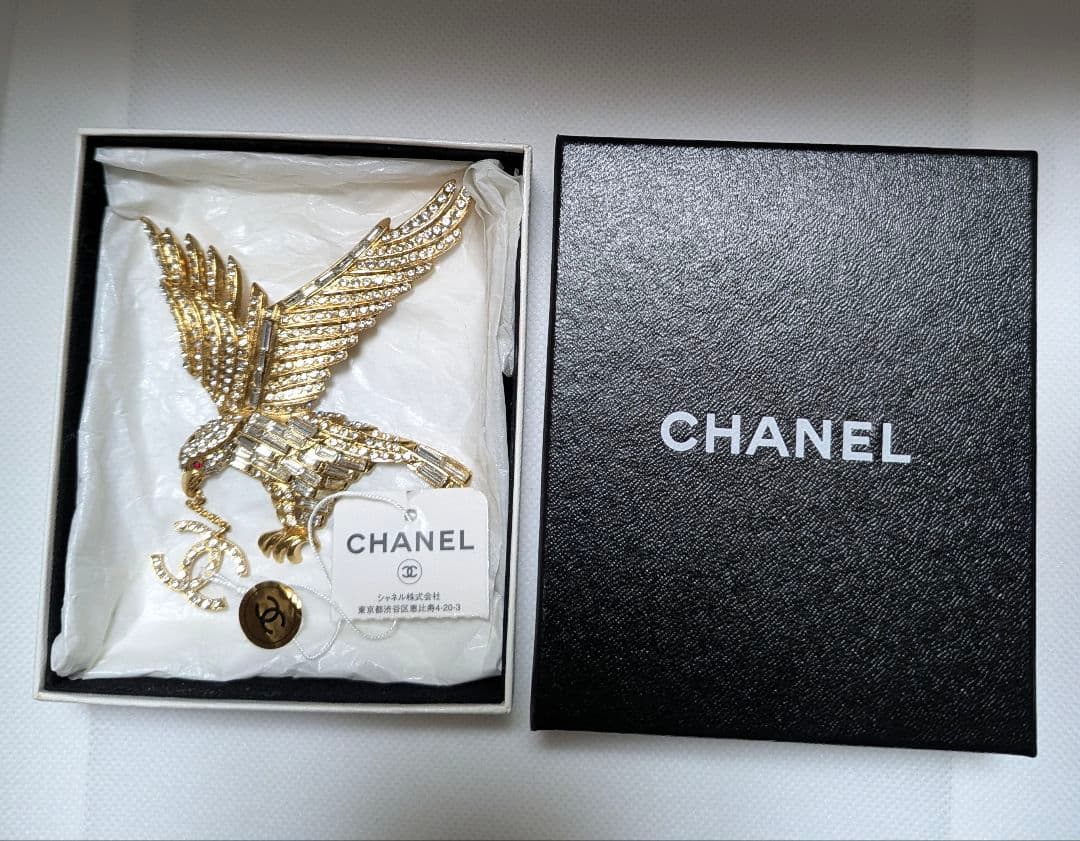 【Ye】CHANEL シャネル　ココマーク 　イーグル 　ブローチ