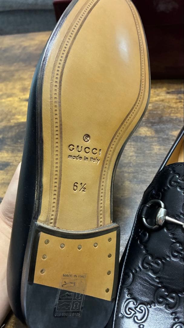 残り1日30%オフ 未使用　現行　Gucci ホースビットローファー　6.5