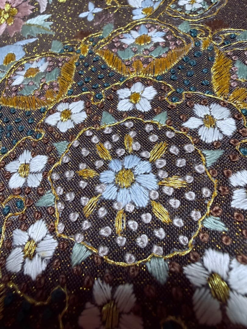 高級 袋帯 正絹 六通柄 汕頭刺繍 蘇州刺繍 相良刺繍 金通し ブラウン