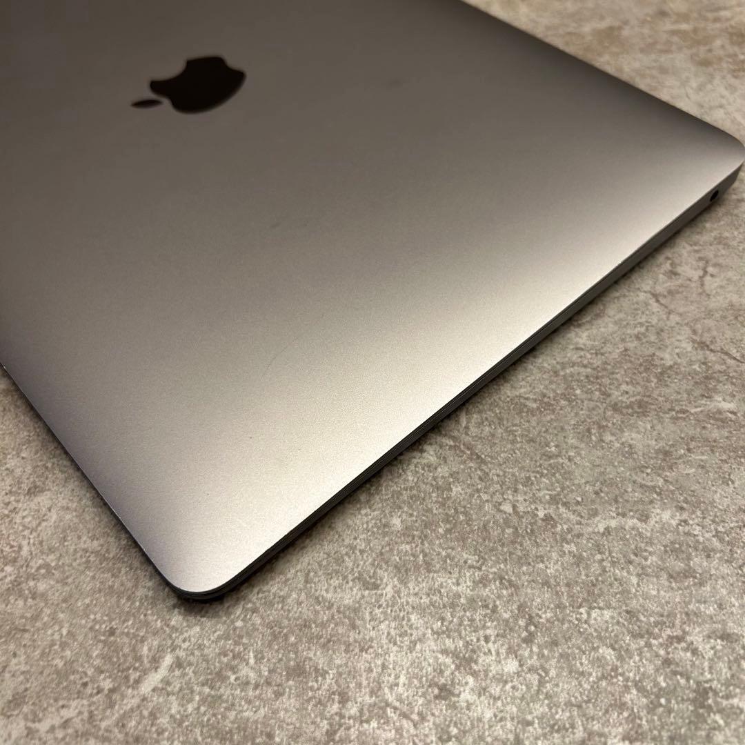 【美品】MacBook Air シルバー 13インチ 2018 8GB 256G