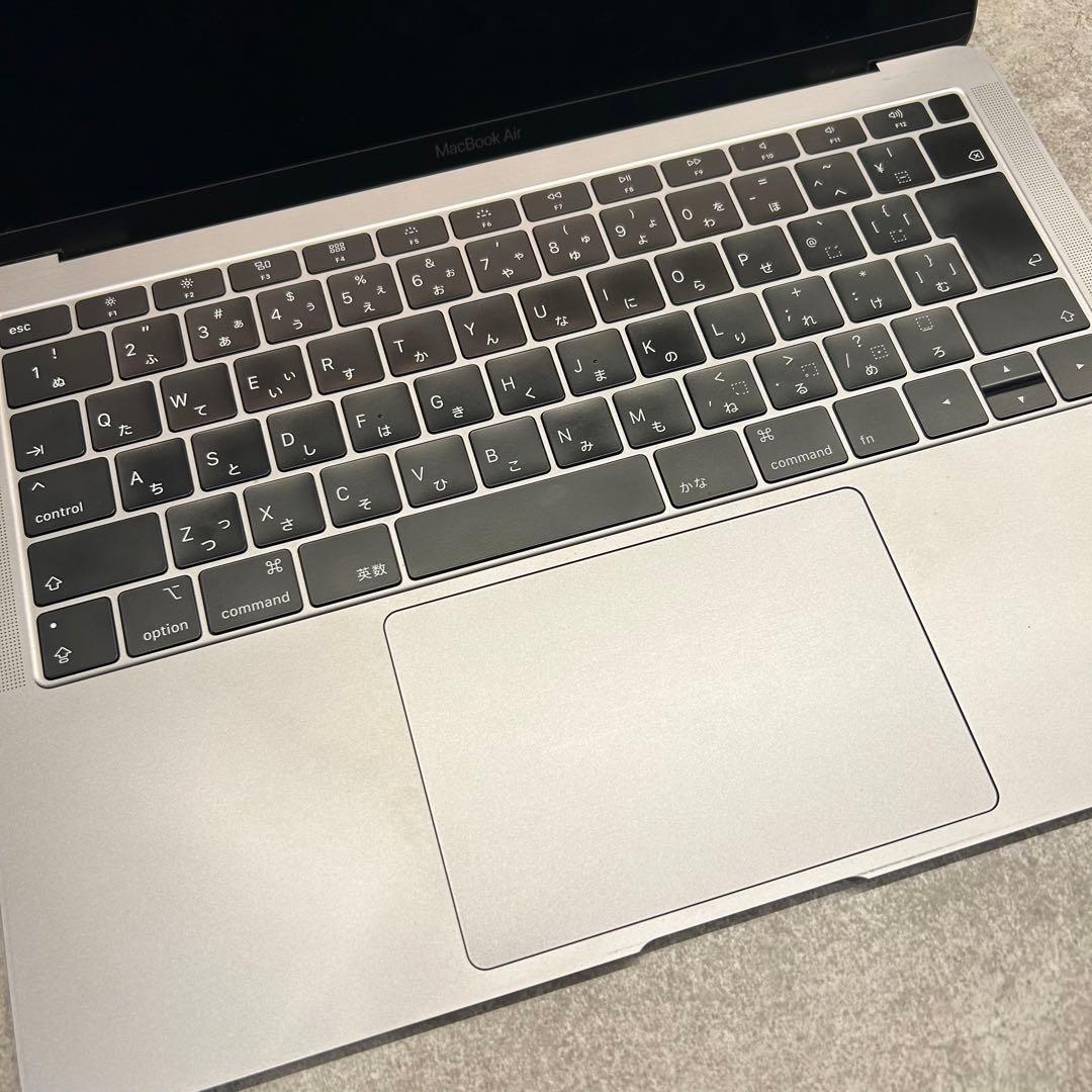 【美品】MacBook Air シルバー 13インチ 2018 8GB 256G