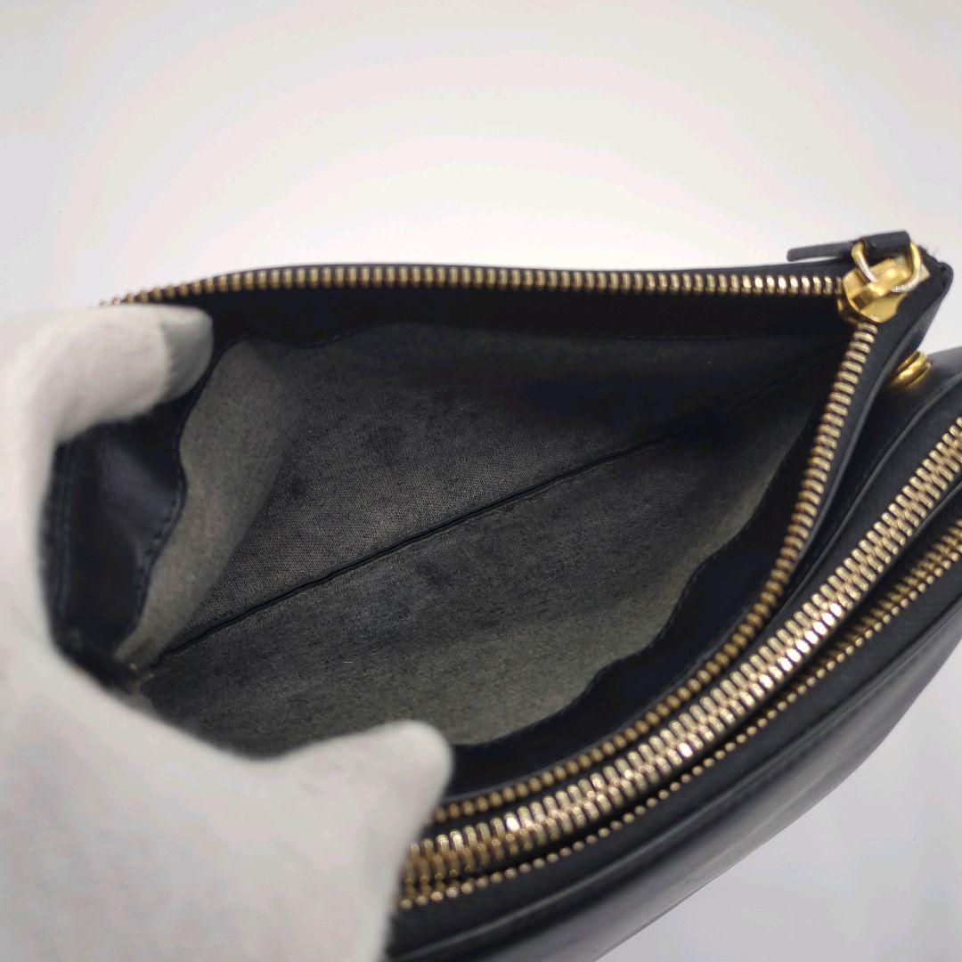 【人気モデル・美品】セリーヌ☆トリオ ショルダーバッグ レザー ゴールド金具 黒