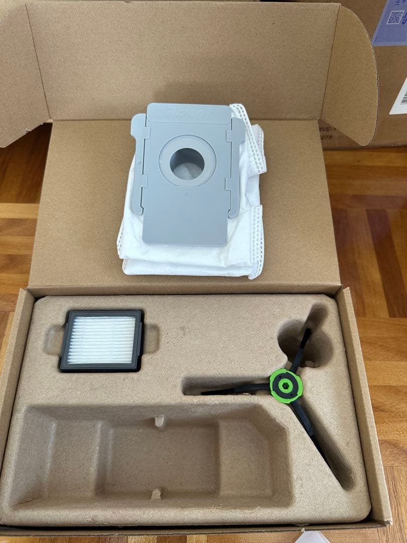 アイロボット Roombaルンバ j7+ クリーンベース付き