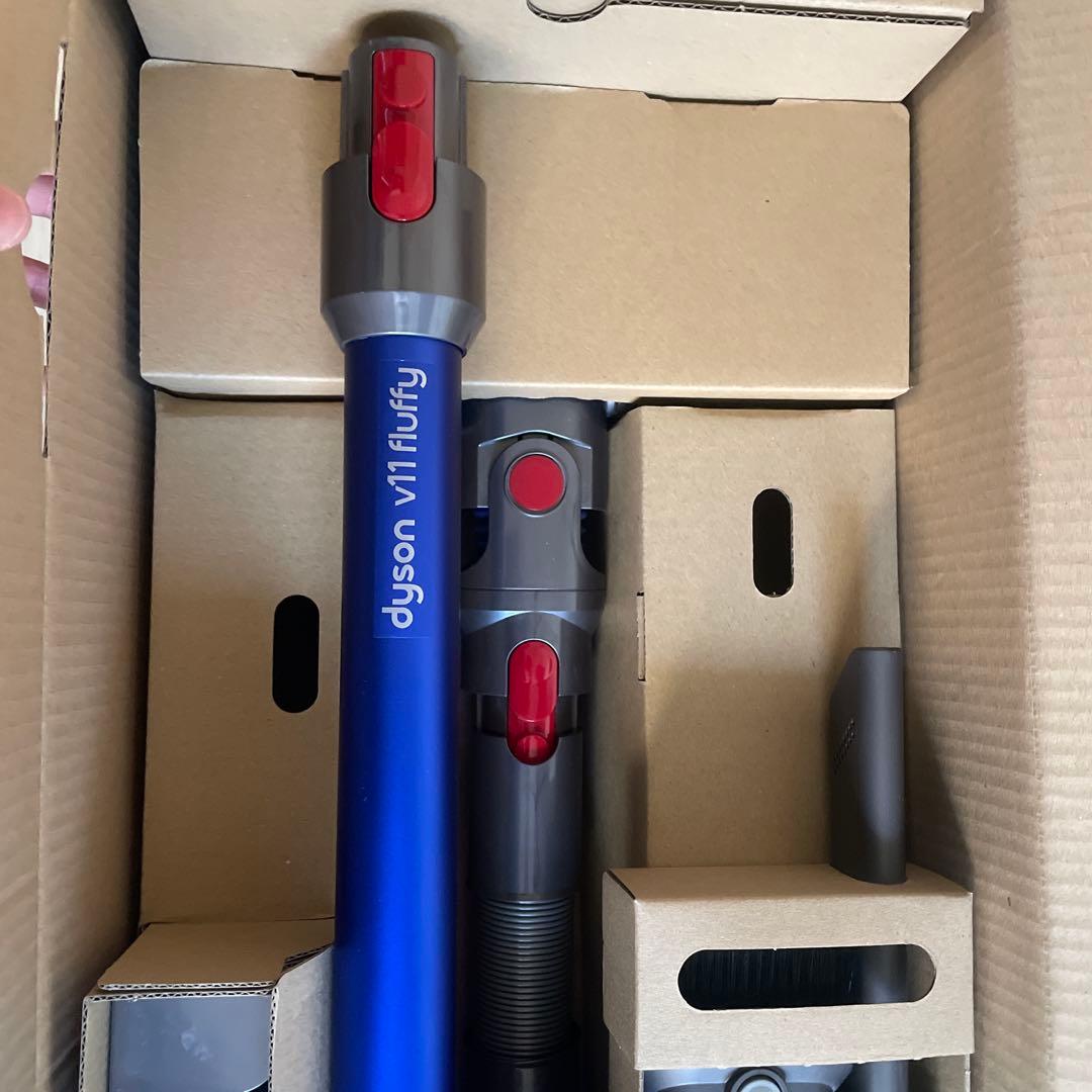 【GREEN GREEN 】Dyson V11 fluffyジャンク品